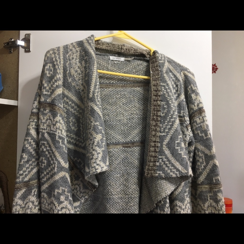 Cardigan - Picture 2 of 4